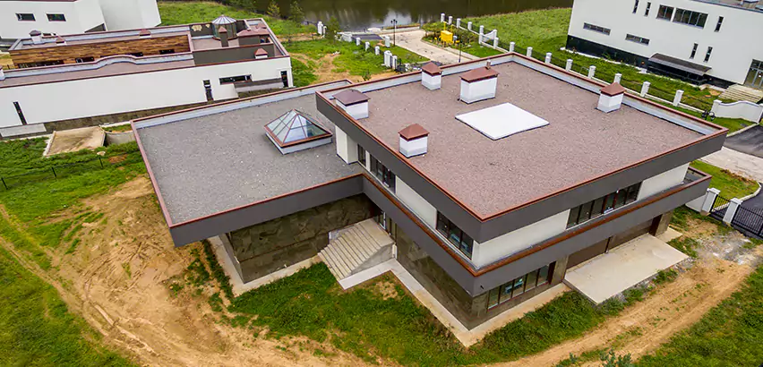 Flat Roof Repair in Lynnwood